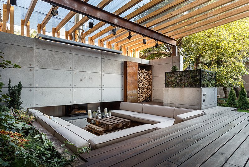 Beautifully Designed Outdoor Lounge Area in Ukraine | Home Design Lover