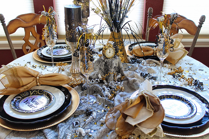 New Years Eve tablescape