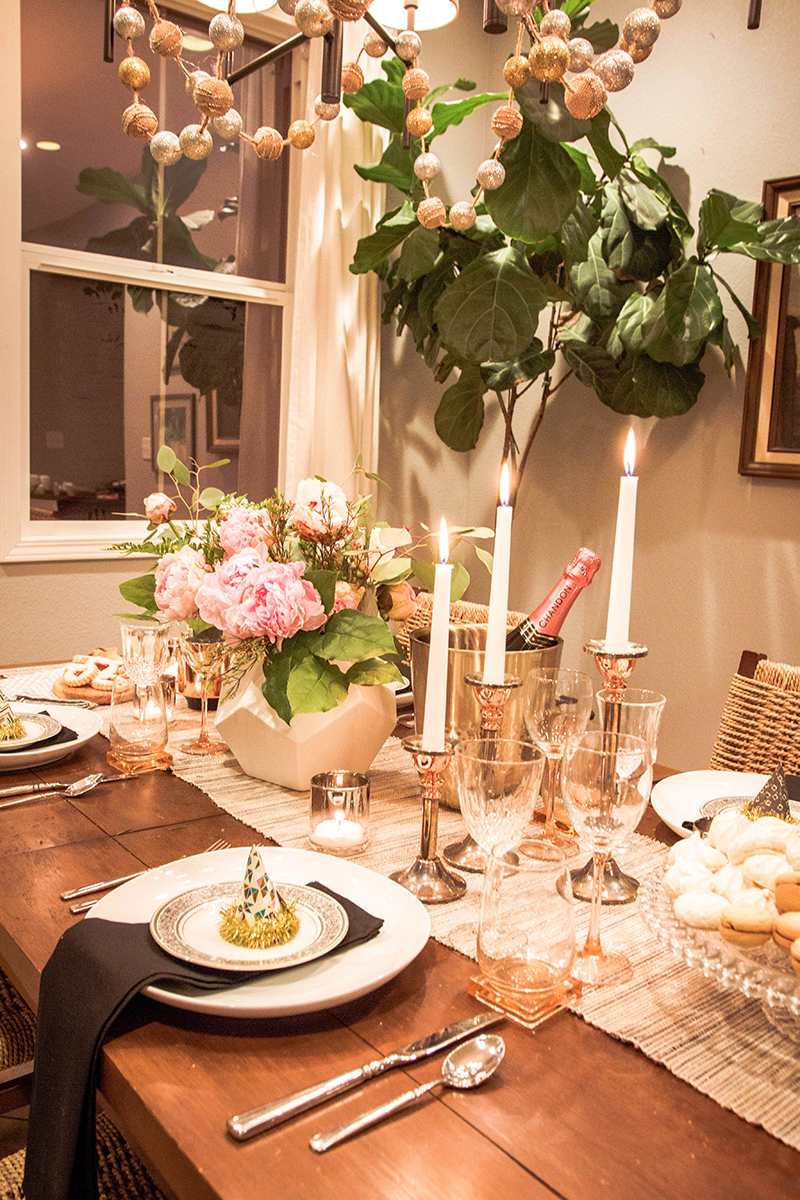 A New Years Tablescape