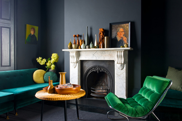 20 Gorgeous Black and Green Living Rooms