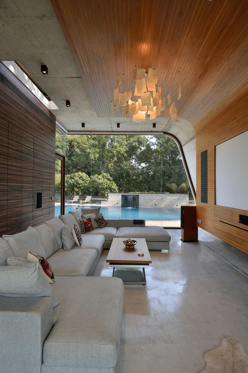 Pool House bedroom