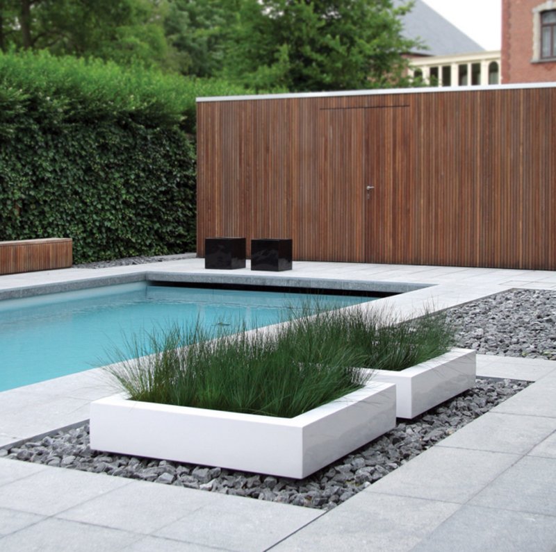 20 Gorgeous Planters by the Swimming Pool | Home Design Lover