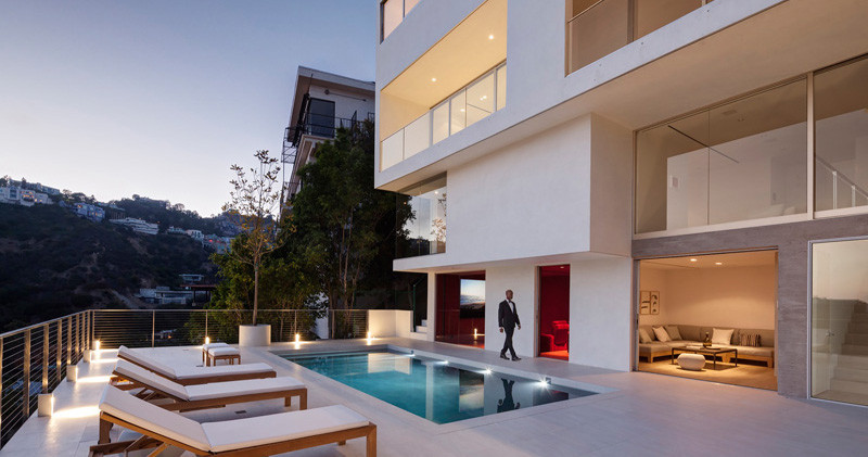 Enticing Pool with Mountain View