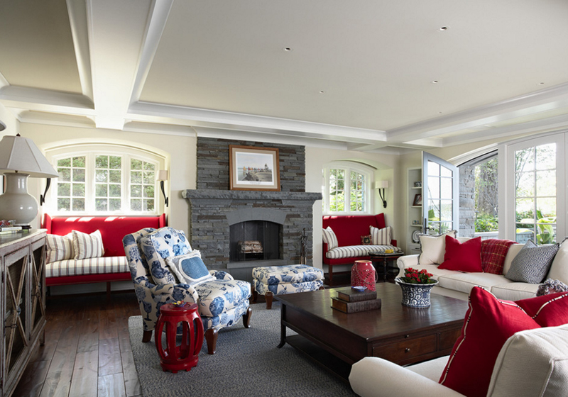 20 Beautiful Living Rooms With Blue Red And White Accents Home Design Lover