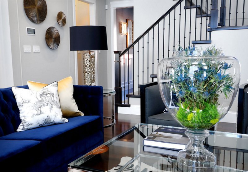 20 Appealing Living Rooms With Gold And Navy Accents Home Design Lover