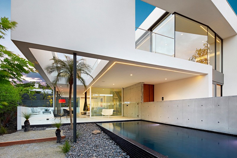 SVM Studio House pool