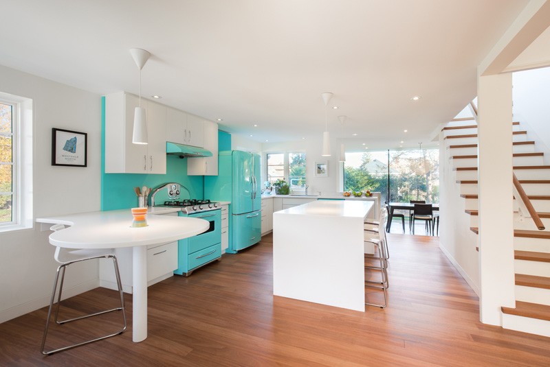 1930s Modern House Kitchen