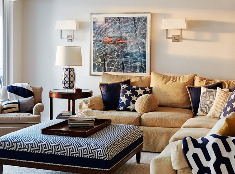 20 Appealing Living Rooms With Gold And Navy Accents Home Design Lover