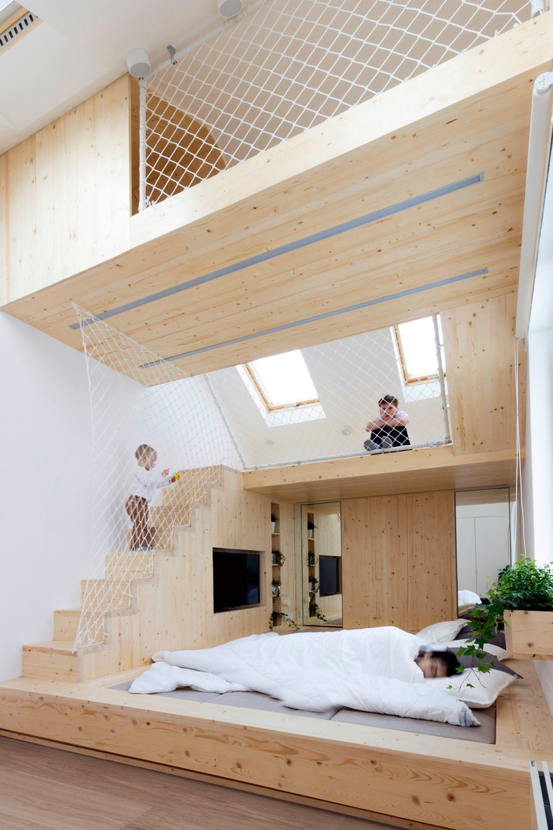 A Summer House Boasts A Parent S Bedroom With Play Area Home
