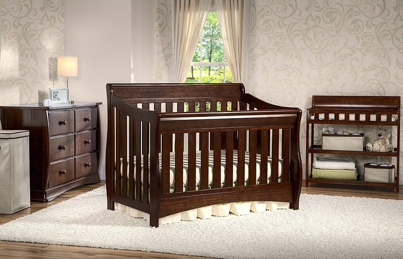 Delta Bentley 'S' Series 4-in-1 Crib in Chocolate