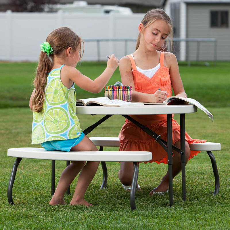 kids picnic table