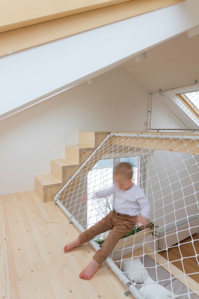 Summer House Bedroom Playroom interior