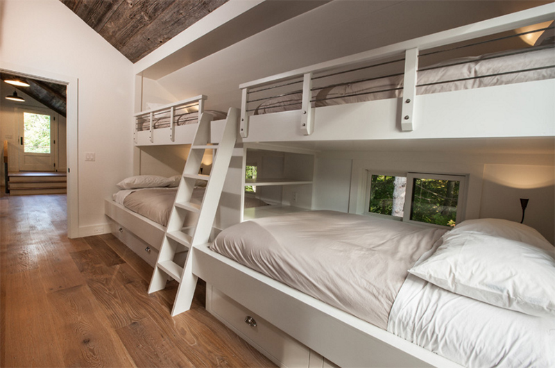 Bunk Beds for Four or More in 23 Boy's Bedroom Home