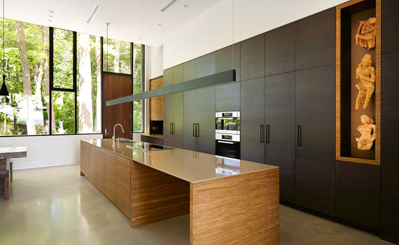 Fallsview Residence kitchen