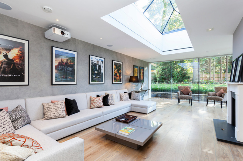 Creatice Skylight In Living Room 