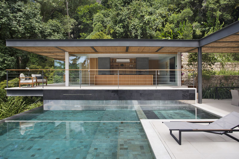 Pool House in Rio de Janeiro