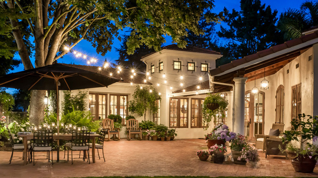 20 Beautiful Outdoor String Lights Set Up Home Design Lover