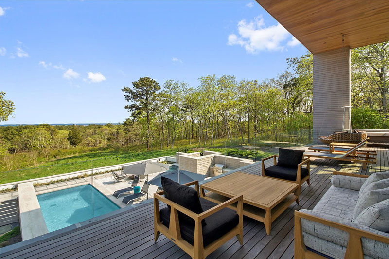 Hamptons Residence balcony