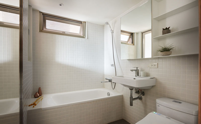 loft apartment bathroom