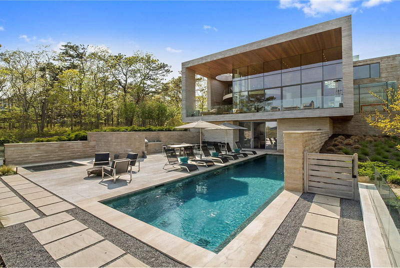 Hamptons Residence pool