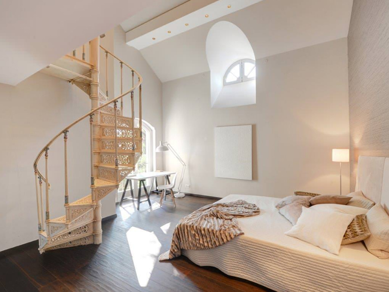 20 Stunning Bedrooms With Spiral Staircase Home Design Lover