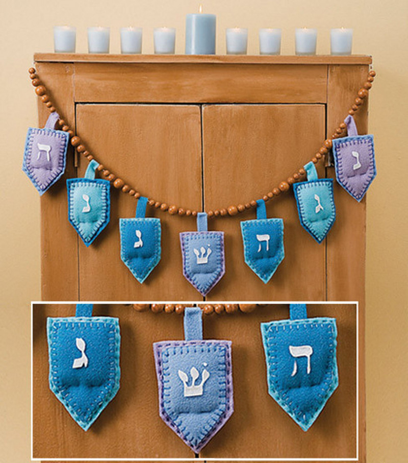 Homespun Hanukkah Garland