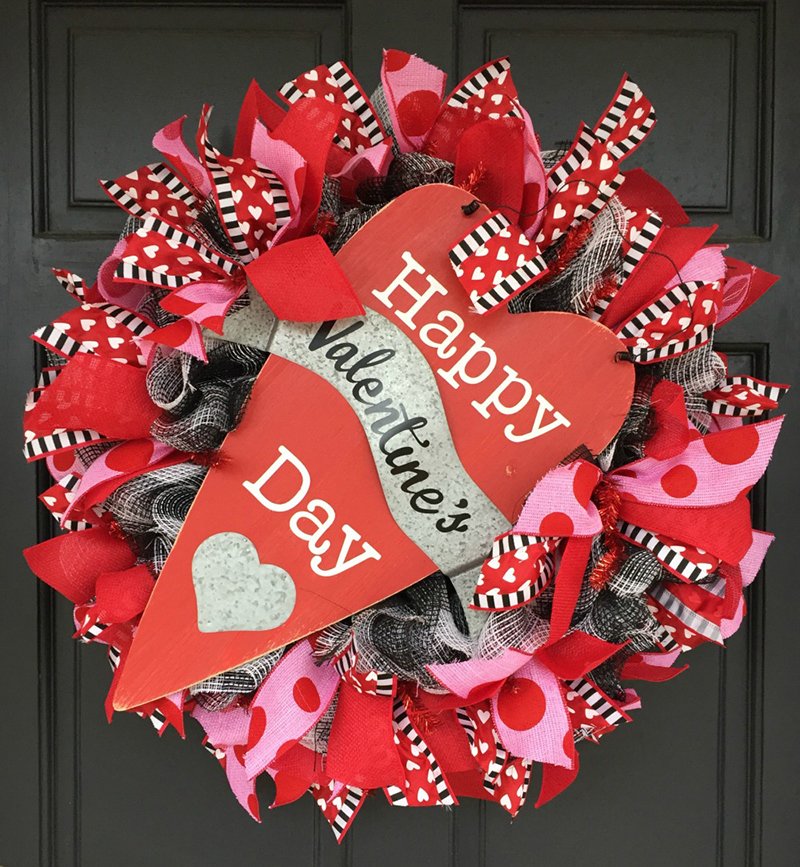 Repurpose Christmas to Valentine Wreath Front Door