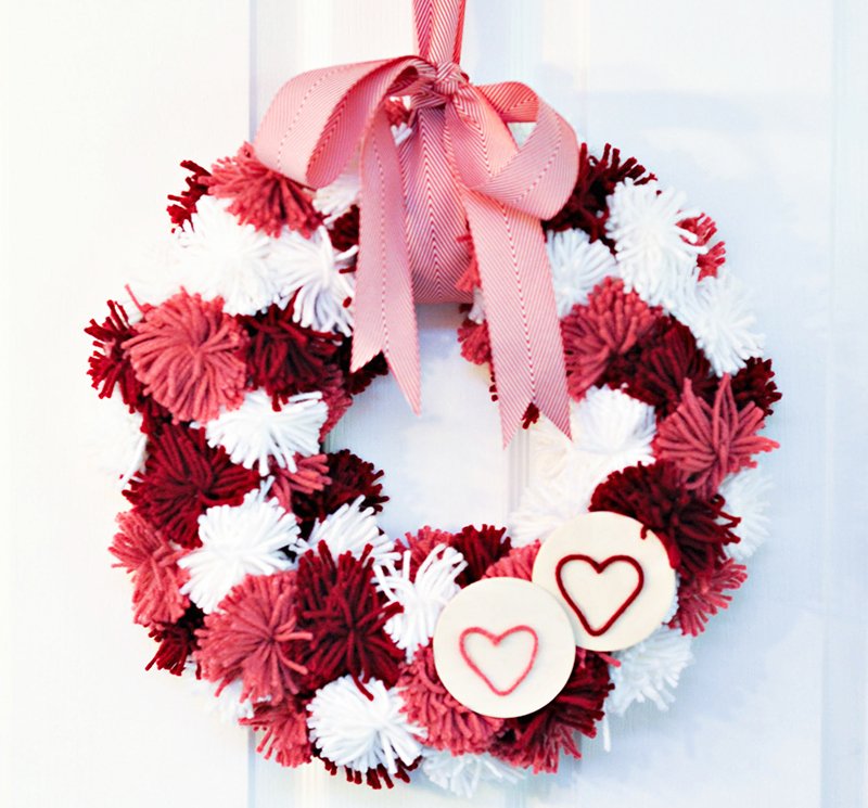 Valentine’s Day Pom-Pom Yarn Wreath