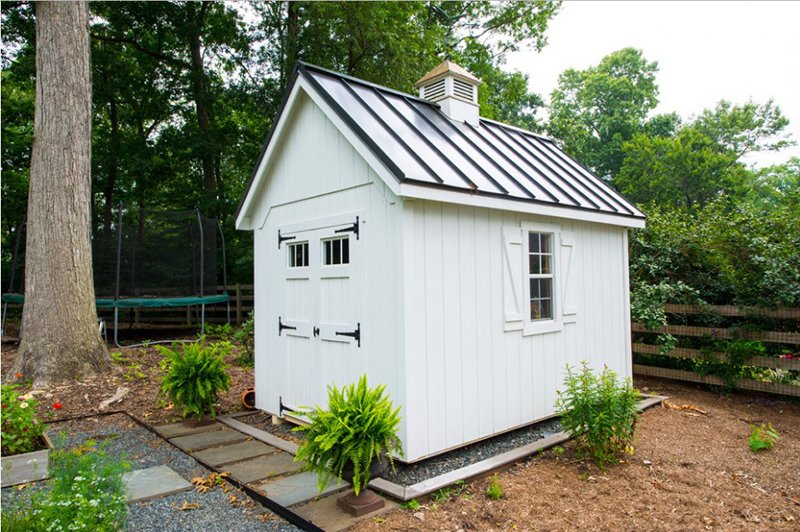 20 whimsical traditional garden sheds for a fairy tale