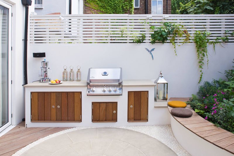 Notting Hill pink patio kitchen