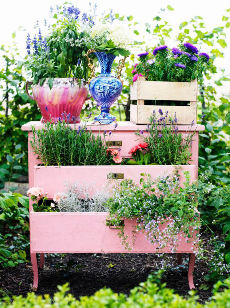 Dresser Planter