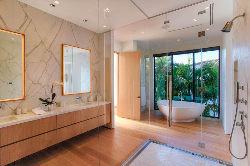 Hibiscus Island Residence Bath