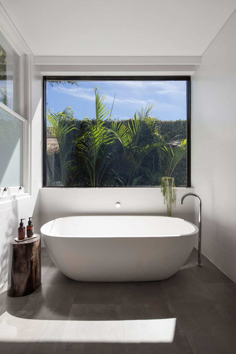 Claremont Residence bath