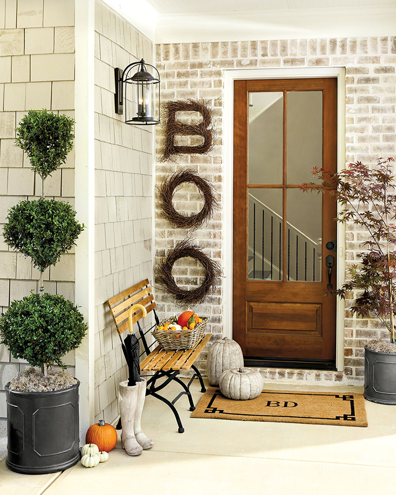 Decorating Your Outdoor Space for Fall