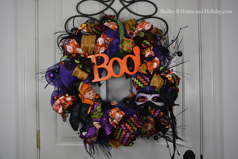 Halloween Wreath w RAZ Halloween Elf SBO