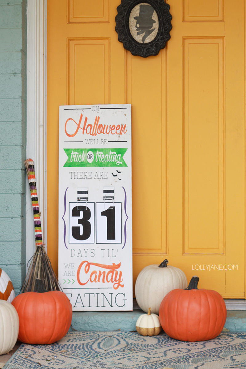 DIY Halloween countdown board