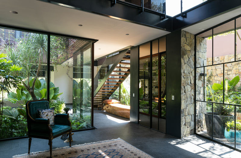 Casa OM1 glass walls