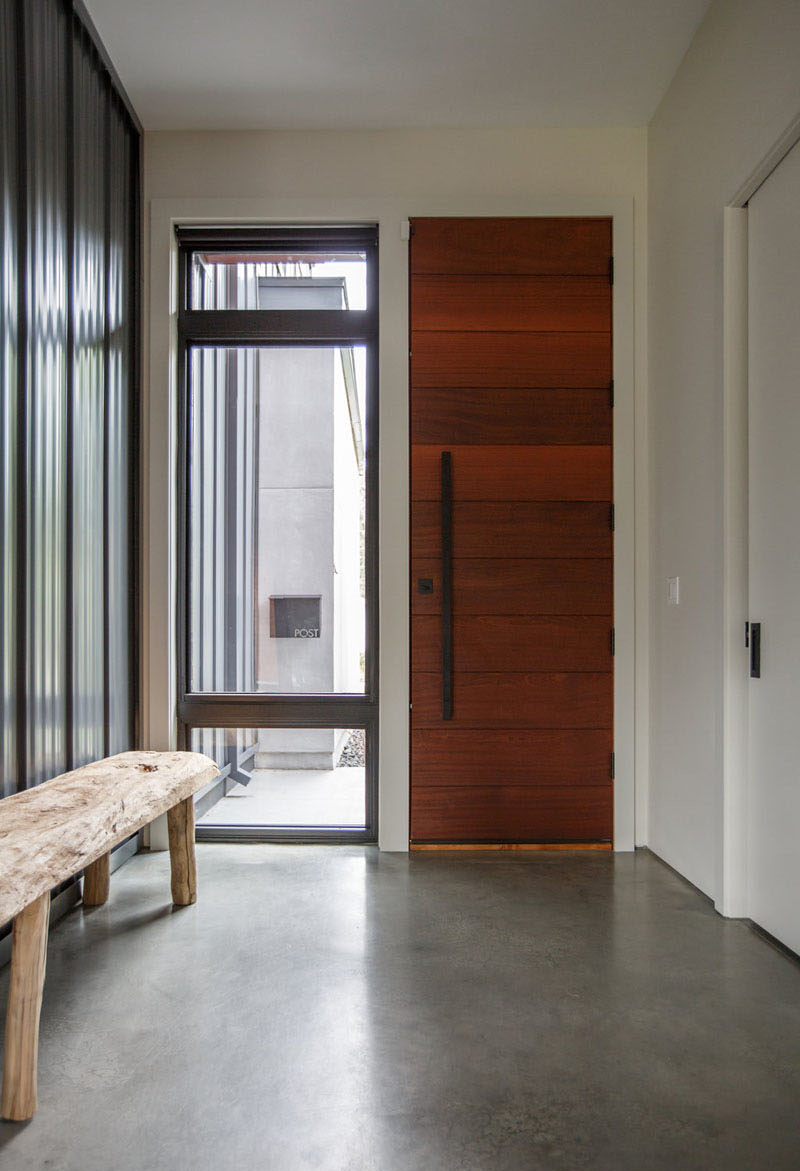 Hibiscus wood and white kitchen