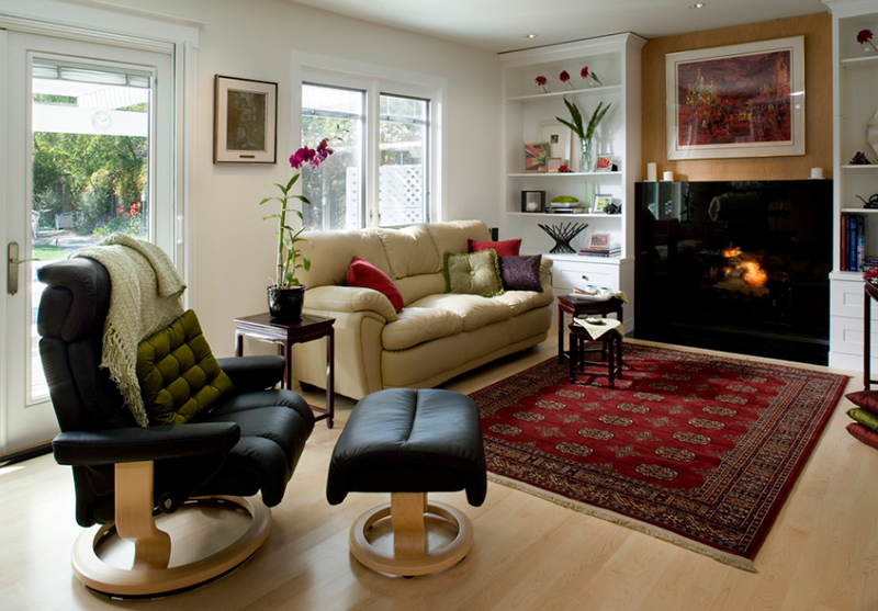 small living rooms with recliners